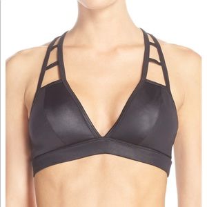 Alo Yoga NWT Showstopper Bra - M